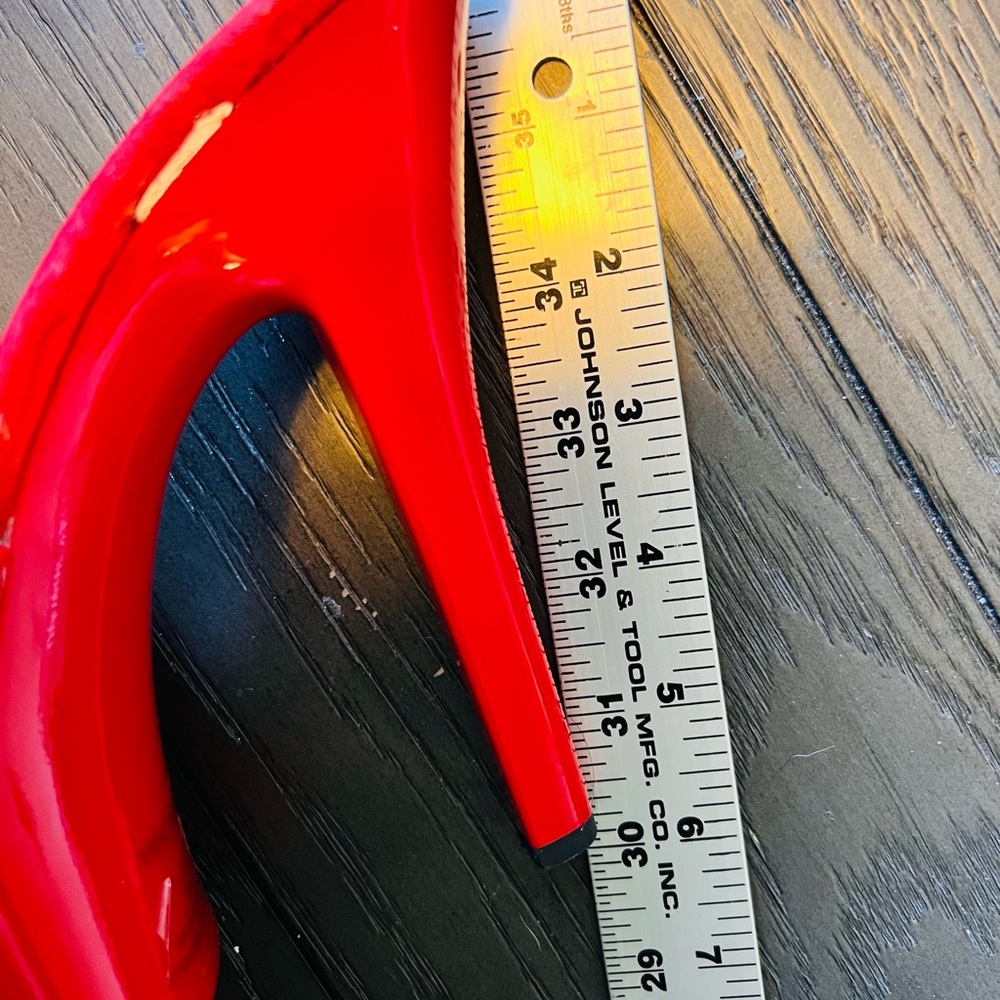 Ellie Red Platform High Heels, size 7 - Picture 4 of 14